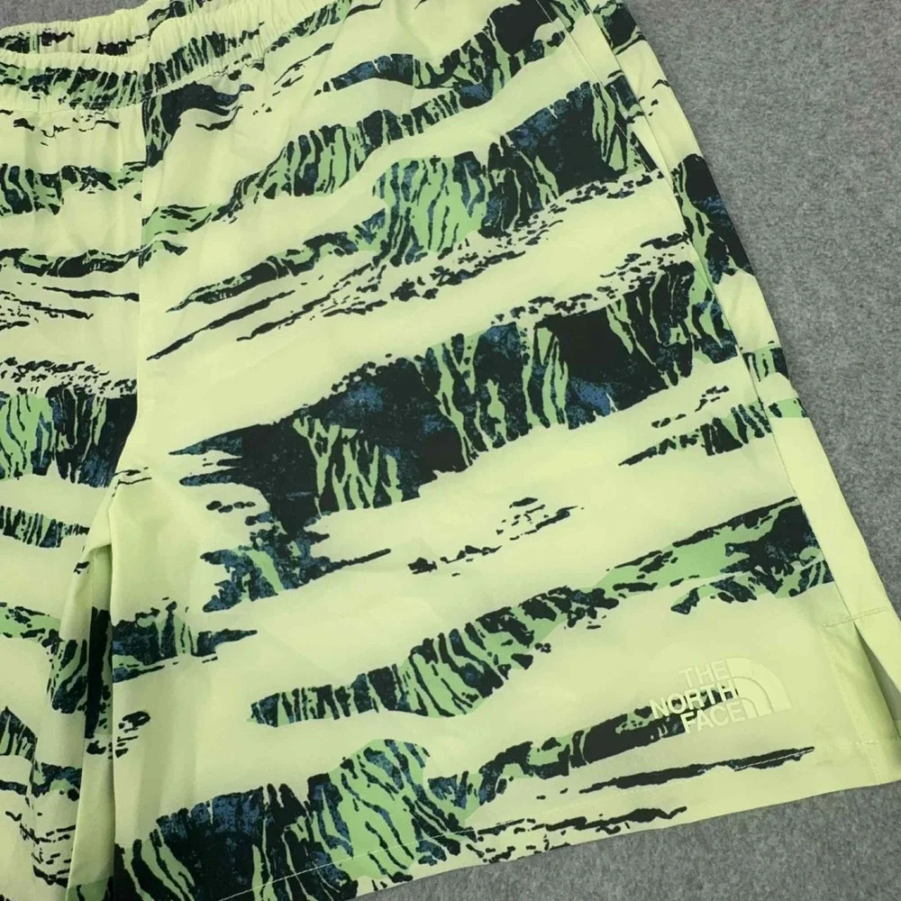 The North Face Men's Wander Shorts Size‎ L Green New Lightweight Hiking Outdoor